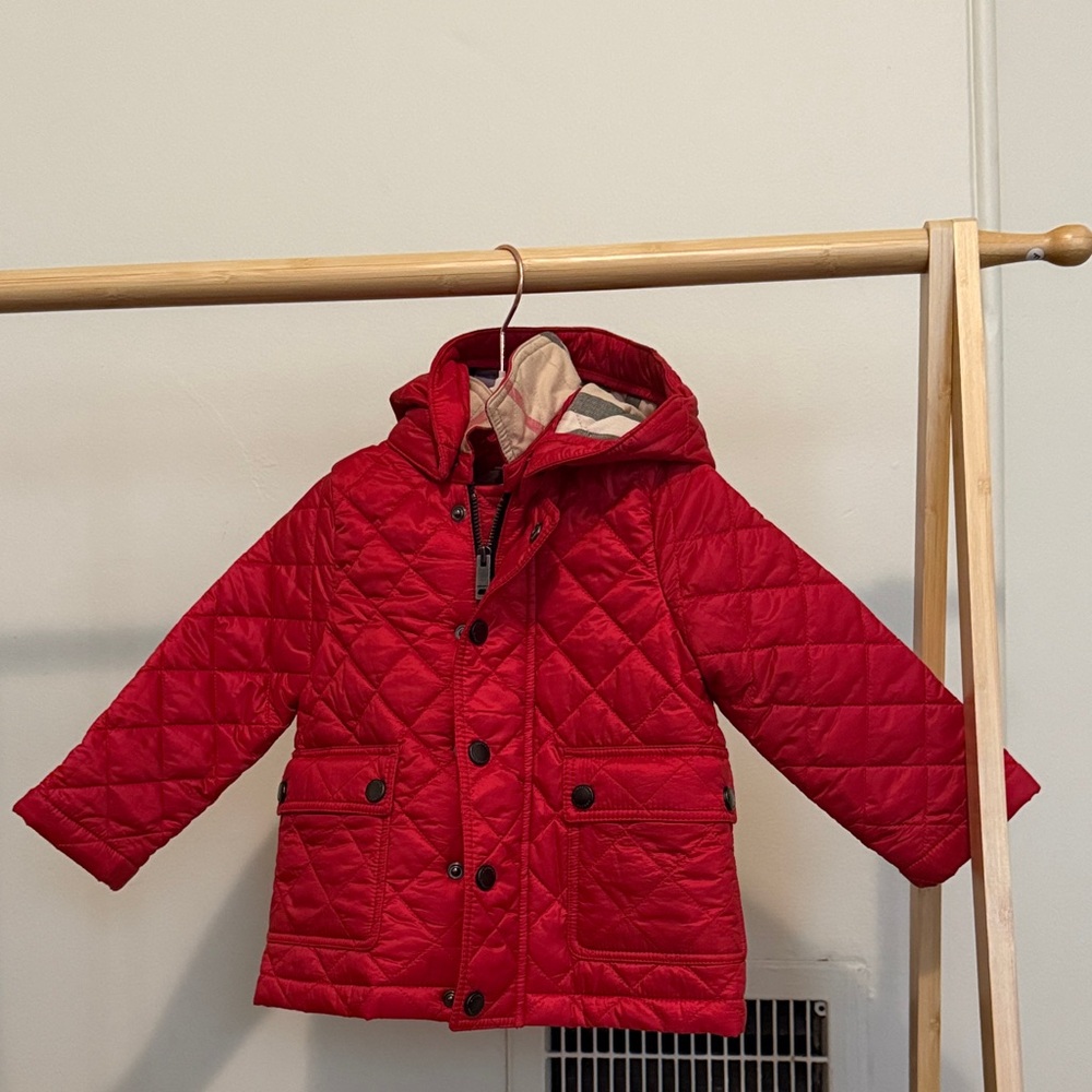 NEW WITH TAGS- Burberry Red Quilted Puffer Hooded Jacket (SIZE 12 MONTHS)